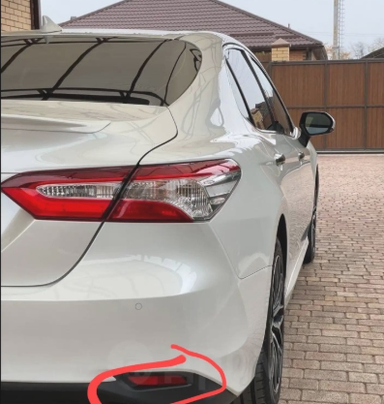 Катафот от Toyota Camry 6